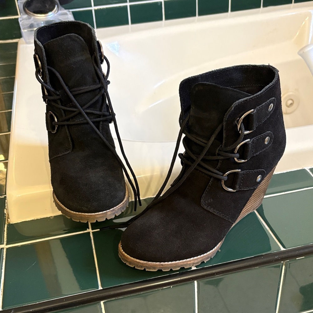 Diba Black Lace Up Boots with Brown Accents